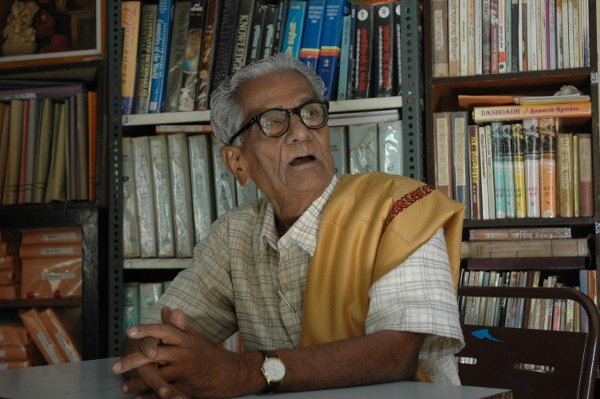 V.A.Buwa